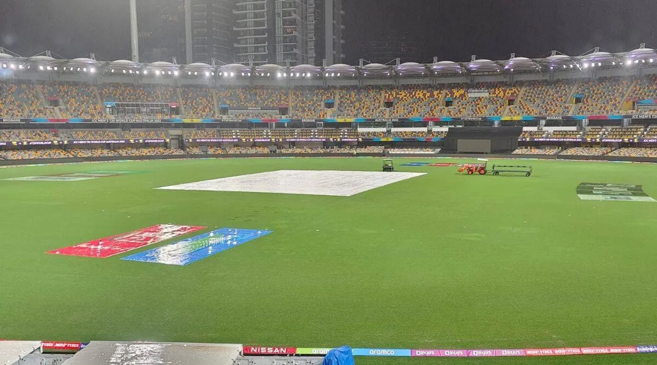 T20 WC weather forecast: 80% of showers predicted during ind vs pak match at Melbourne Tamil News