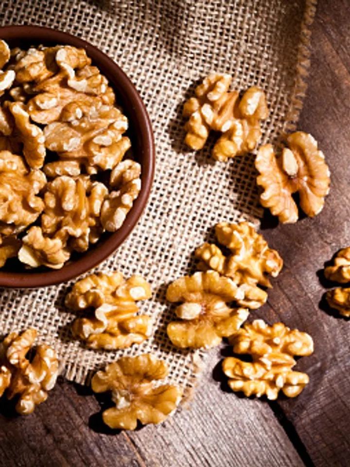 walnuts 1 - unsplash (1)