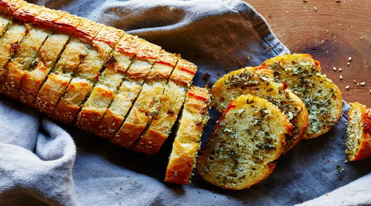 Garlic bread: குக்கரில் பூண்டு பிரட்.. இப்படி செஞ்சு பாருங்க ரொம்ப ஈஸி!