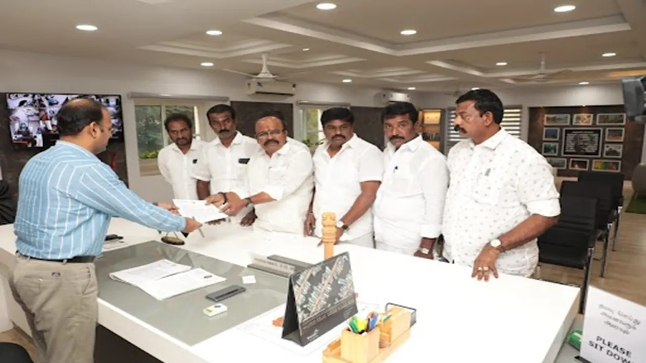 Pollachi Jayaraman has accused DMK of obstructing AIADMK projects