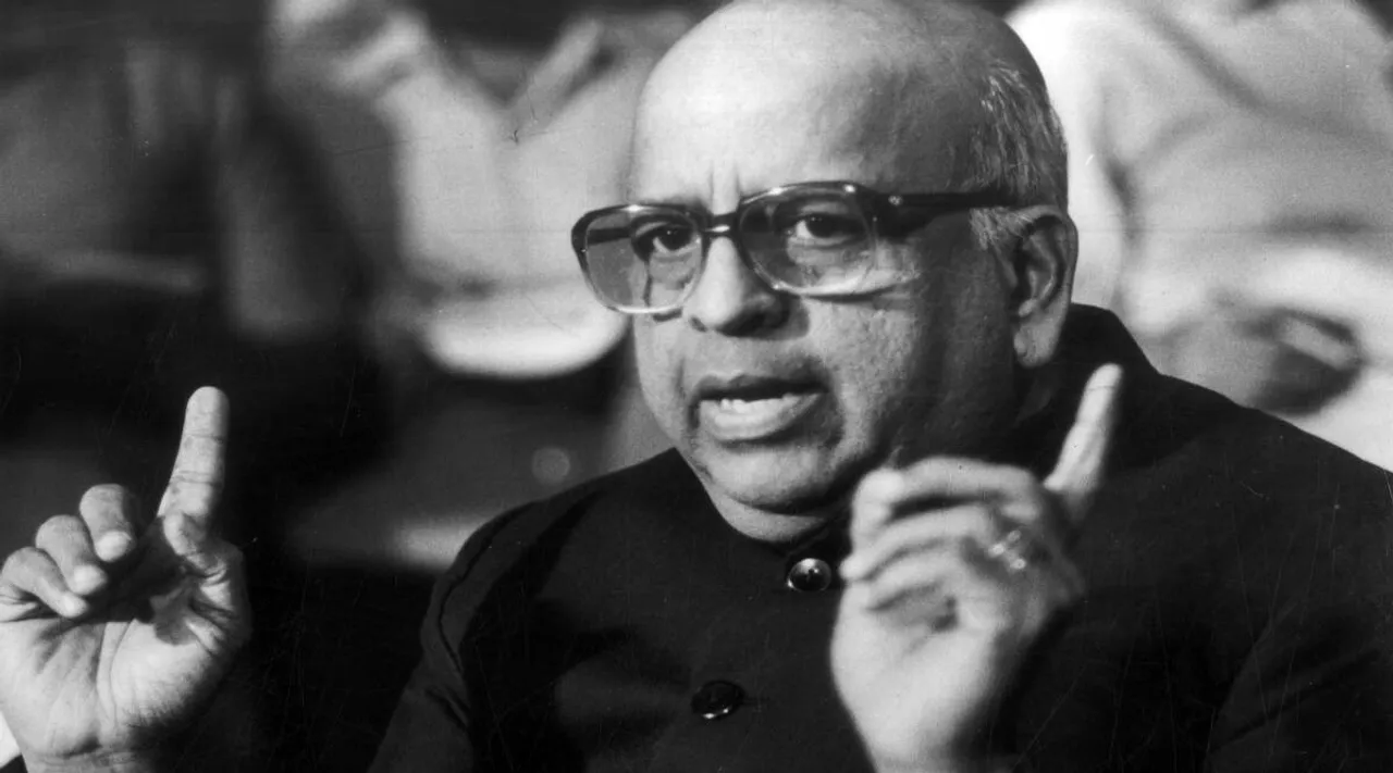 நடுநிலையான தேர்தல் ஆணையர்கள் தேவை; ’டி.என்.சேஷன்’ எப்போதாவது நடக்கும் – உச்ச நீதிமன்றம்