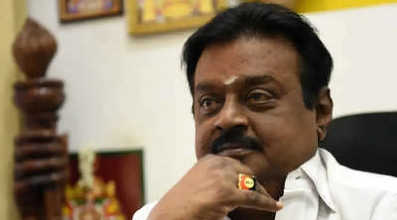 Vijayakanth met the volunteers at Koyambedu party office