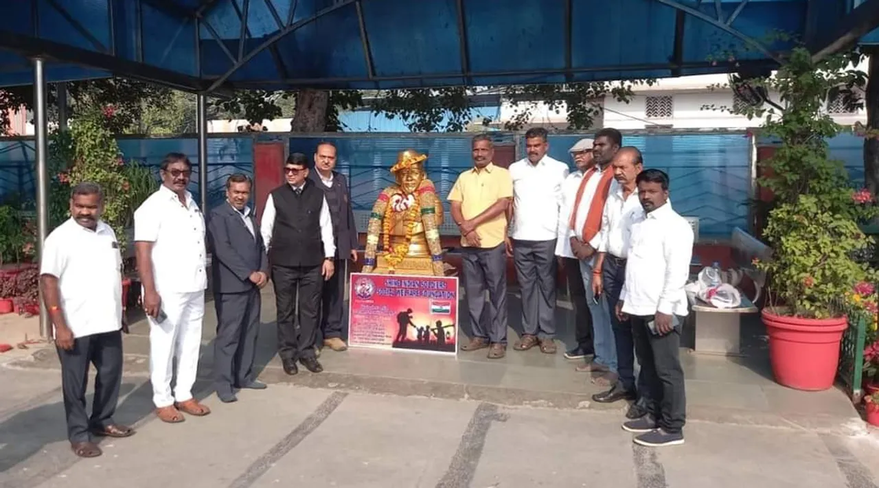 குடந்தை டூ டெல்லி : முன்னாள் ராணுவ தளபதி பிபின் ராவத் திருவுருவசிலைக்கு பெரும் வரவேற்பு