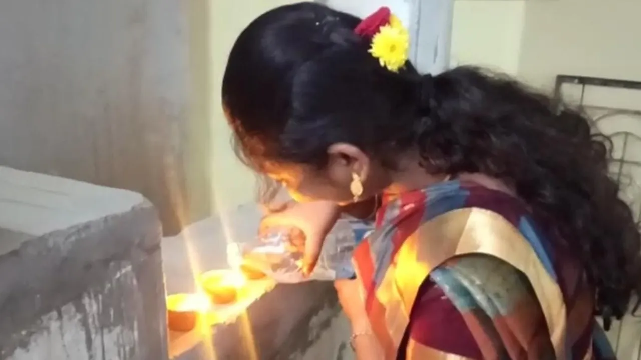 நீரில் ஒளிரும் விளக்குகள்.. மக்கள் வரவேற்பை பெற்ற லேட்டஸ்ட் லைட்!