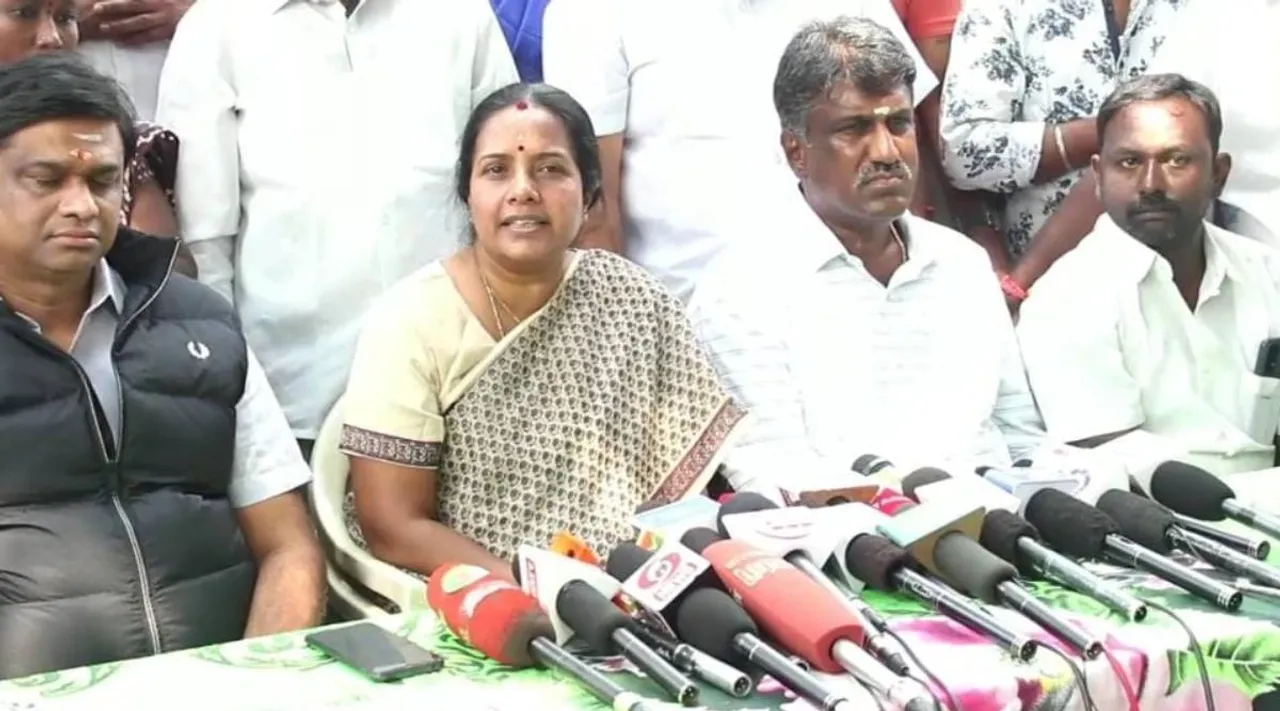 Vanathi Srinivasan, BJP MLA Vanathi Srinivasan, Vanathi Srinivasan press meet, மக்கள் பிரச்சனை ஆயிரம் இருக்கு, அண்ணாமலையின் வாட்ச் குறித்த கேள்வி தேவையற்றது, பாஜக, கோவை, அண்ணாமலை, வானதி சீனிவாசன் பேட்டி - Vanathi Srinivasan says Questions about Annamalai's watch is redundant, Coimbatore news, Coimbatore, Kovai