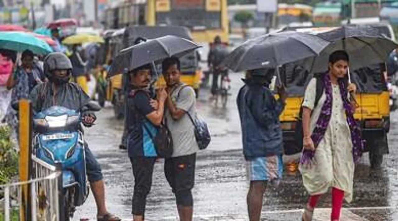 மாண்டஸ் புயல்: 3 நாள் தமிழகத்தில் அதிக கன மழை; தேசிய பேரிடர் மீட்பு படை விரைவு