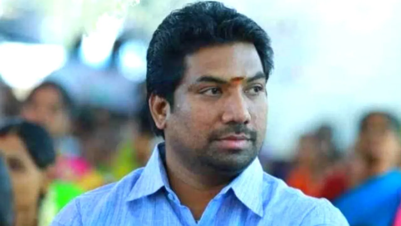 கார்த்திகை தீபம் ஏற்றுவது யார்? ஓ.பி.எஸ் மகனுக்கு தி.மு.க கடும் எதிர்ப்பு; வாக்குவாதம்￼
