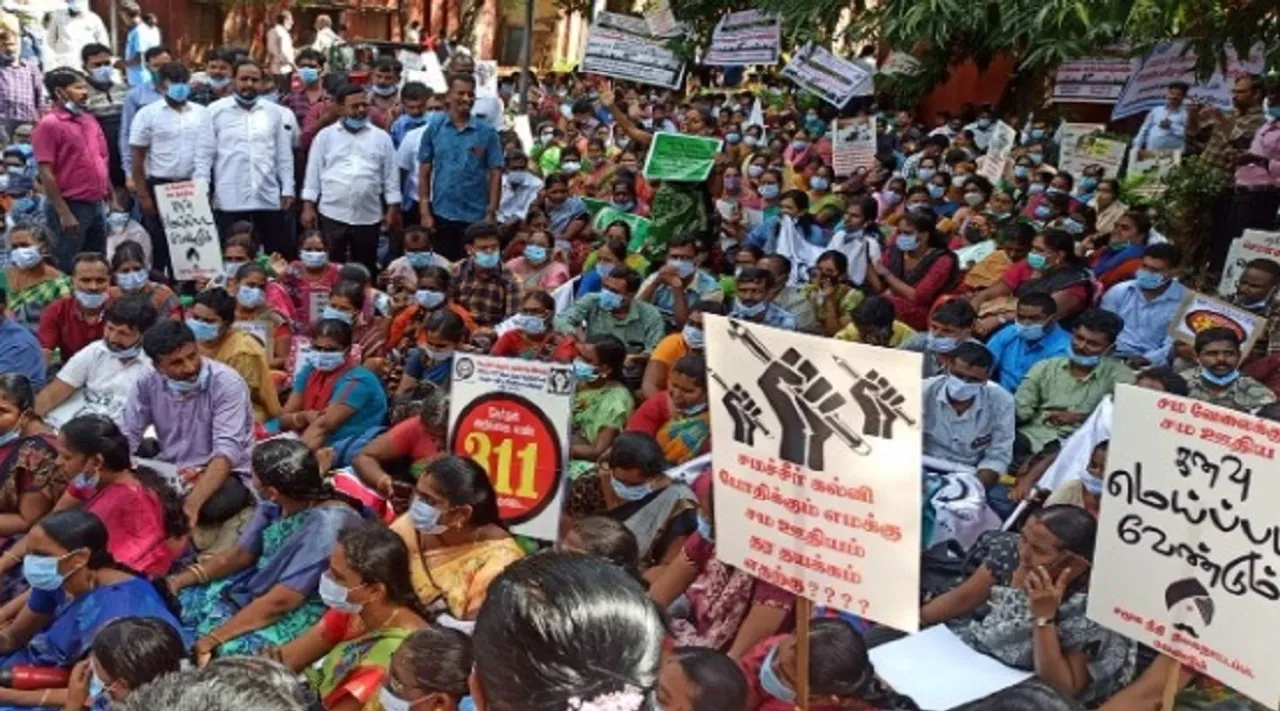 சென்னையில் இடைநிலை ஆசிரியர்கள் 3-வது நாளாக போராட்டம்: முதன்மைச் செயலாளர் பேச்சுவார்த்தை தோல்வி