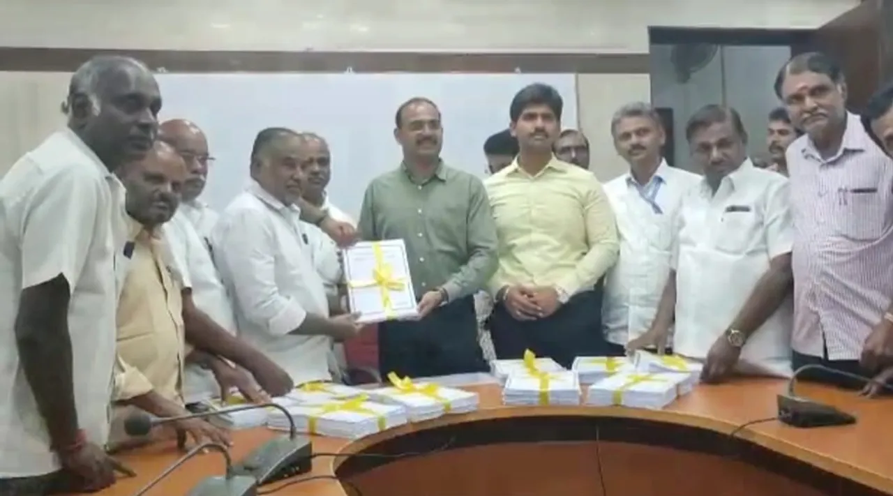 வெளியானது இறுதி வாக்காளர் பட்டியல்: பெயர் சேர்க்க- நீக்க ஆன்லைனில் வசதி