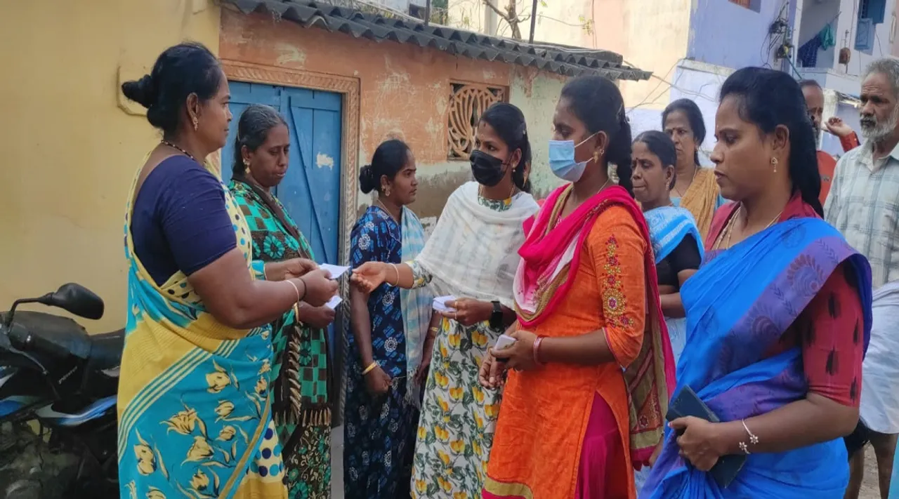 பொங்கல் பரிசு: கோவையில் நாள், நேரம் குறிப்பிட்டு வழங்கப்பட்ட டோக்கன்