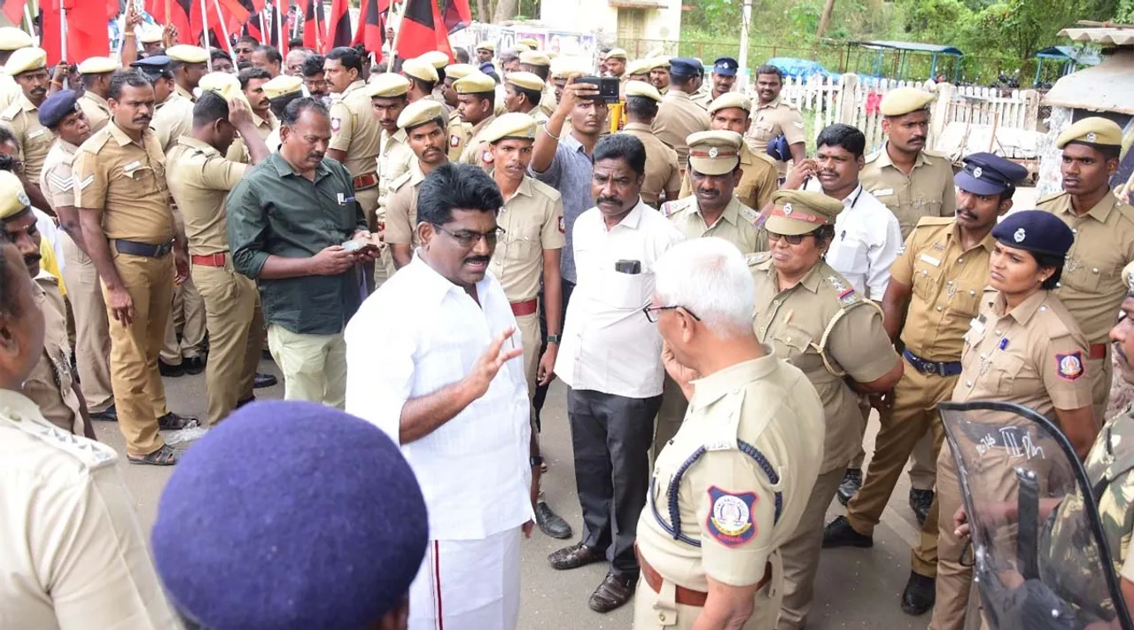 மணப்பாறையில் தடையை மீறி ம.தி.மு.க ரயில் மறியல்: தொண்டர்கள் தள்ளுமுள்ளு