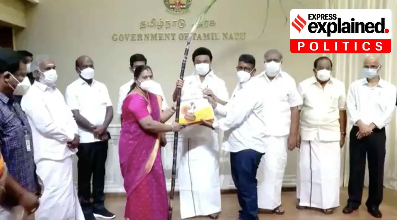 Pongal, Tamil Nadu, MK Stalin, DMK, J Jayalalitha, AIADMK, பொங்கல் பரிசுத் தொகுப்பு, தமிழ்நாடு, திமுக, முக ஸ்டாலின், பொங்கல் பரிசு, schemes, freebies, beneciaries, express explained, current affairs