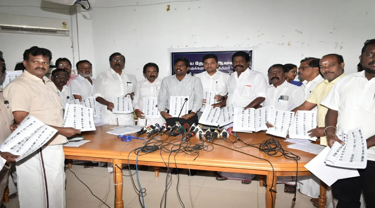 இறுதி வாக்காளர் பட்டியல் வெளியீடு: திருச்சி மாவட்டத்தில் ஸ்ரீரங்கம் நம்பர் ஒன்