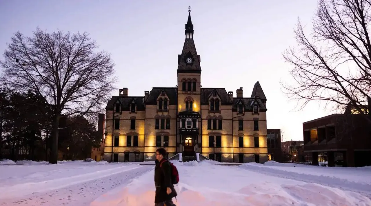 Prophet Muhammad, Prophet Muhammad painting, Hamline University, Islamophobic, indian express news, Erika López Prate, world news