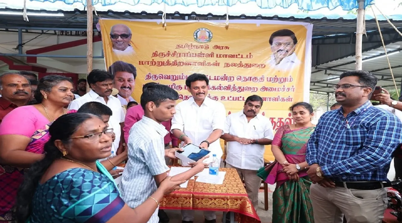 குறிப்பிட்ட தேதிக்குள் அந்தந்த பள்ளிகள் வசதிக்கு ஏற்ப செய்முறை தேர்வு நடத்தலாம்: அன்பில் மகேஷ்