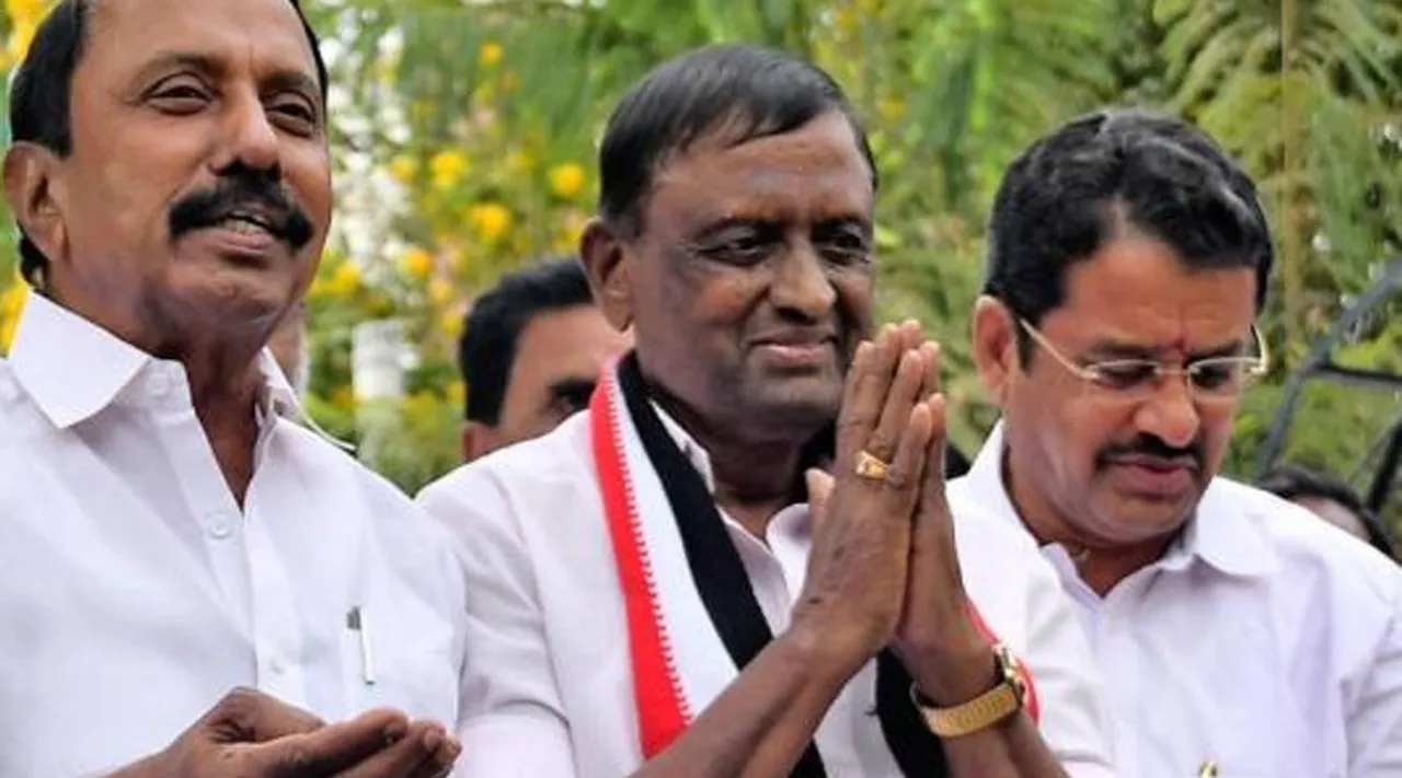 சொந்த கோட்டையில் மோசமாக திணறிய அ.தி.மு.க: போராடி டெபாசிட்டை தக்க வைத்தார் தென்னரசு
