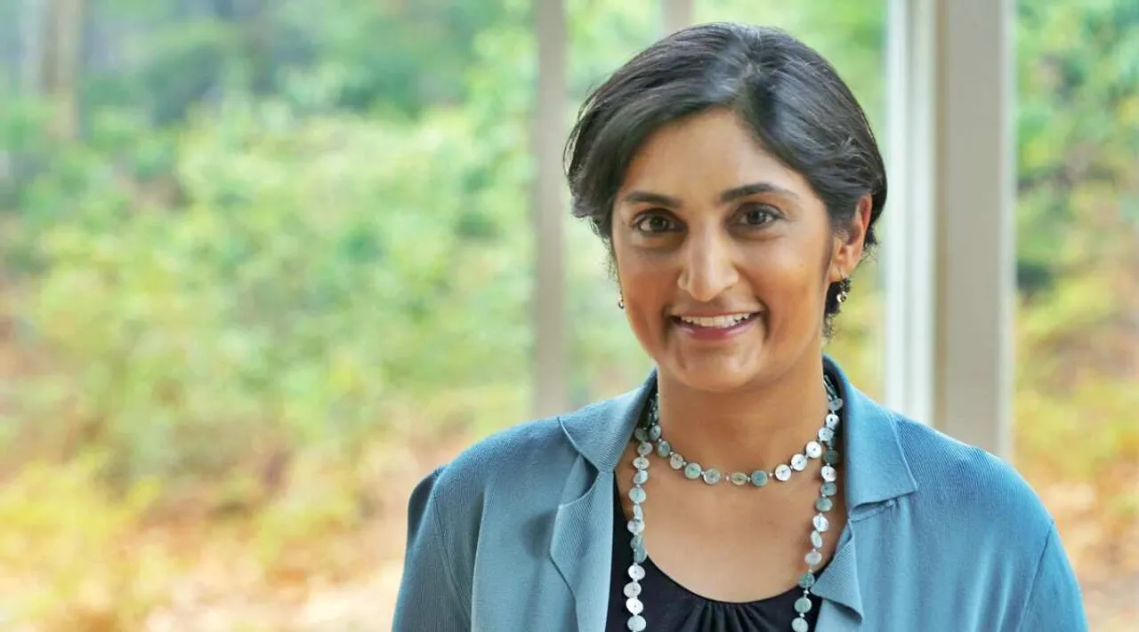 இந்திய வம்சாவளி பேராசிரியர் இனப் பாகுபாடு புகார்; இங்கிலாந்து புலம் பெயர்ந்தோர் மசோதா... உலகச் செய்திகள்