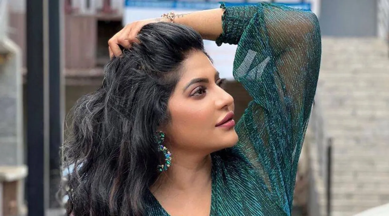 Actress Reshma explained about the wedding photos