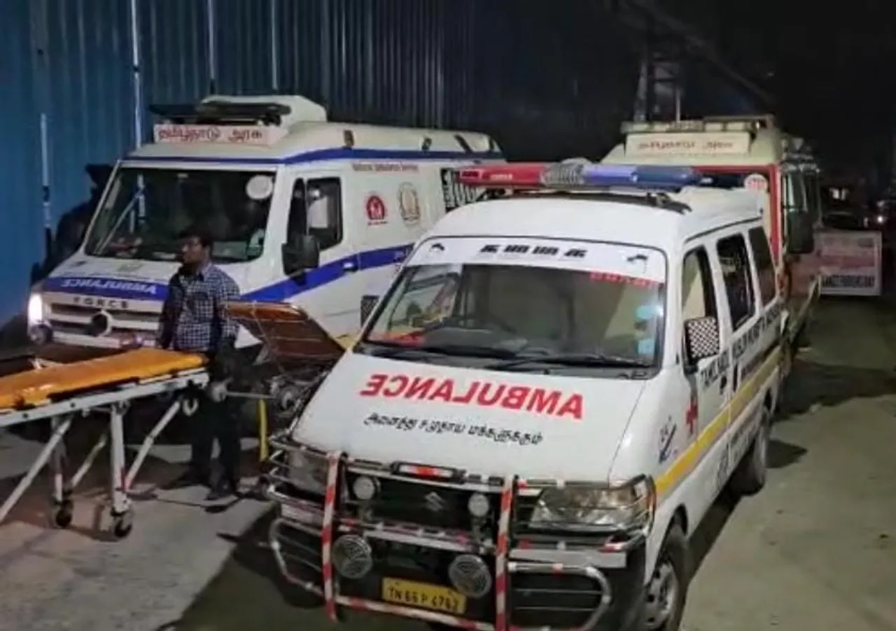 உதகையில் விளையாட்டுக்காக சத்து மாத்திரைகள்  உட்கொண்ட மாணவிகள் மயக்கம் : மருத்துவமனையில் அனுமதி