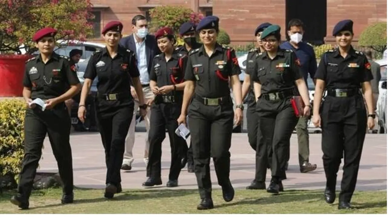 women army officers