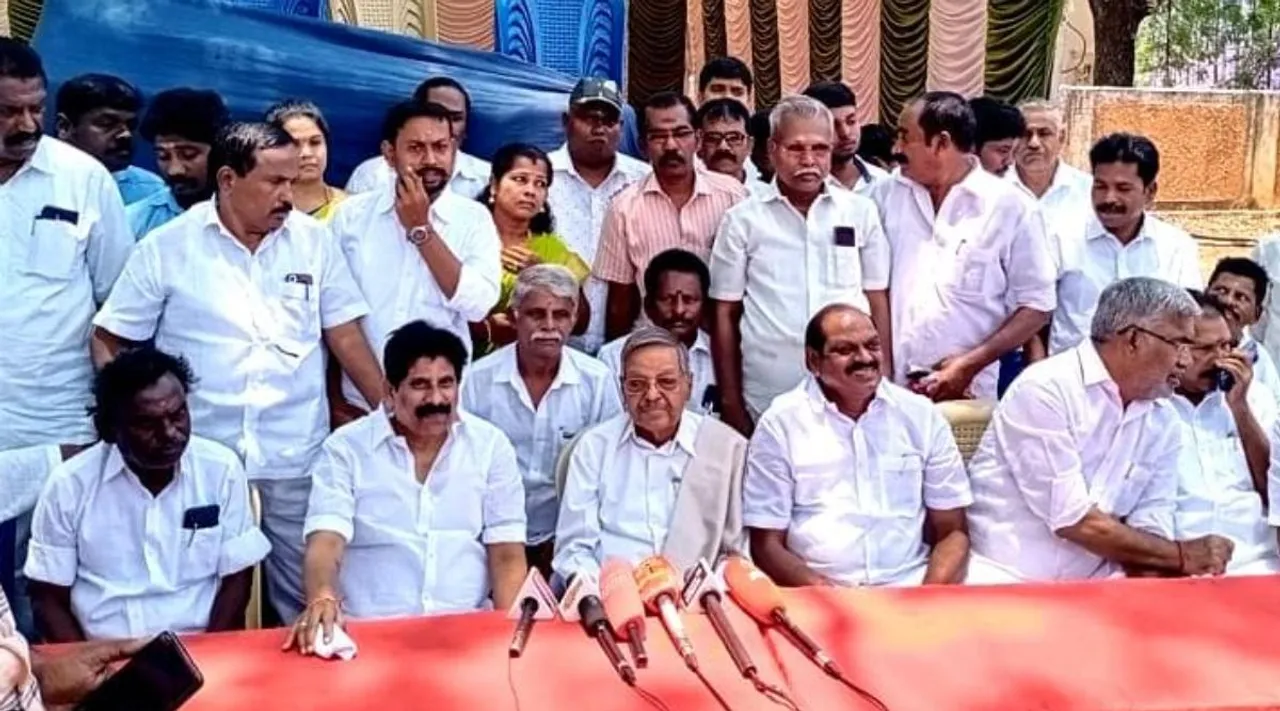 ops conference, Tirchi coference, OPS Tirchi coference, O Panneerselvam, EPS, AIADMK, Tamil Nadu, O Panneerselvam, தொண்டர்களின் ஆதரவு எடப்பாடி பழனிசாமிக்கா? ஓ.பன்னீர்செல்வத்துக்கா? மாநாட்டில் தெரியும் - ஓ.பி.எஸ் அணி - OPS supporters says AIADMK cadres support for whome EPS or OPS reveals the Conference