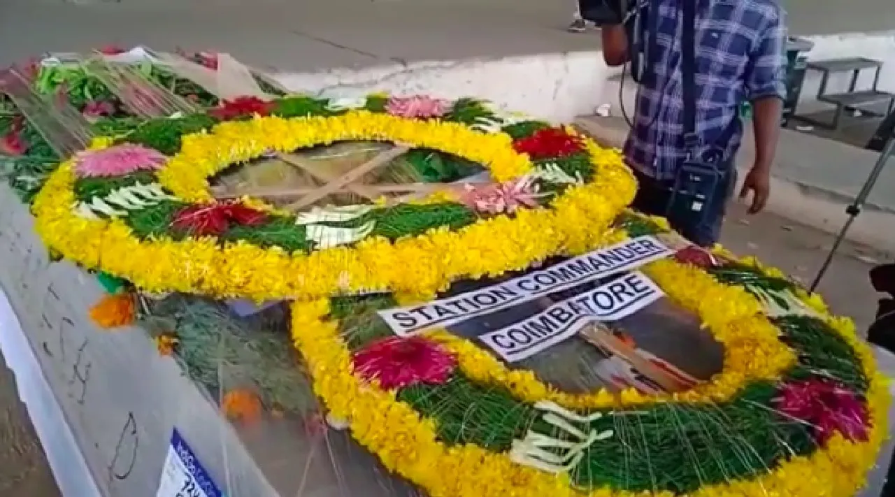 Coimbatore: Punjab Firing Salute to body of soldier Tamil News