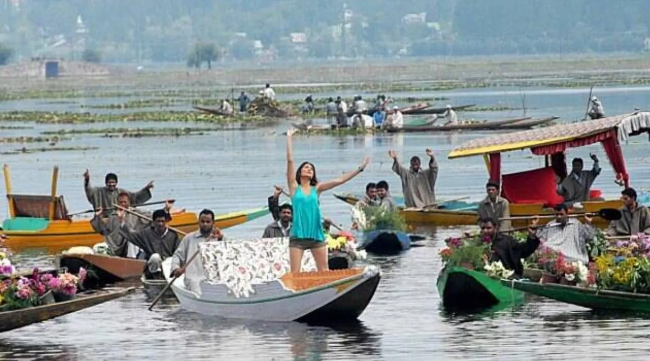 Kashmir film shoots, Bollywood film shooting, 40 ஆண்டுகளுக்குப் பிறகு, காஷ்மீருடன் மீண்டும் காதலைத் தொடங்கும் பாலிவுட், காஷ்மீரில் படப்பிடிப்பு, ஜம்மு காஷ்மீர், கோலிவுட், Bollywood film shooting in kashmir, Tamil indian express, express premium