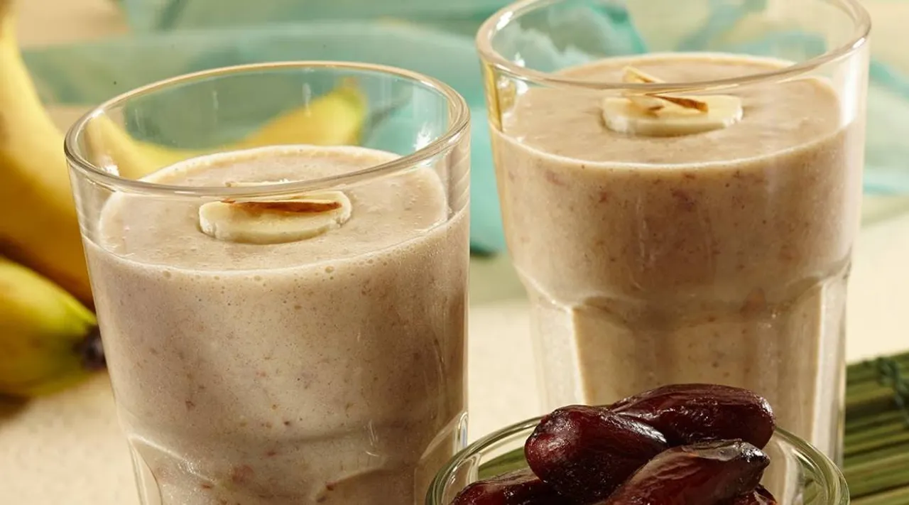 Banana Date Milkshake
