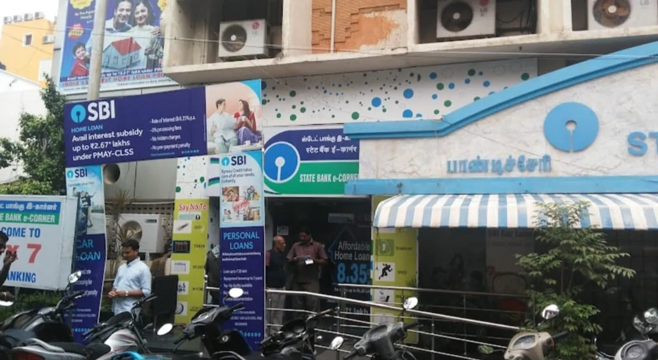 SBI has set up a separate counter for depositing Rs2000 notes
