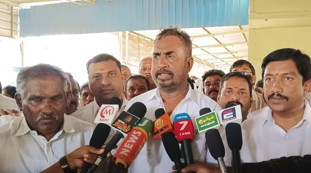 SP Velumani, Mineral looting in Coimbatore, AIADMK MLAs will meet Collector and complain, கோவையில் கனிமவள கொள்ளை, மாவட்ட ஆட்சியரை சந்தித்து முறையிடுவோம், எஸ்.பி. வேலுமணி, அதிமுக எம் எல் ஏ-க்கள், SP Velumani says Mineral looting in Coimbatore, AIADMK MLAs will meet Collector and complain
