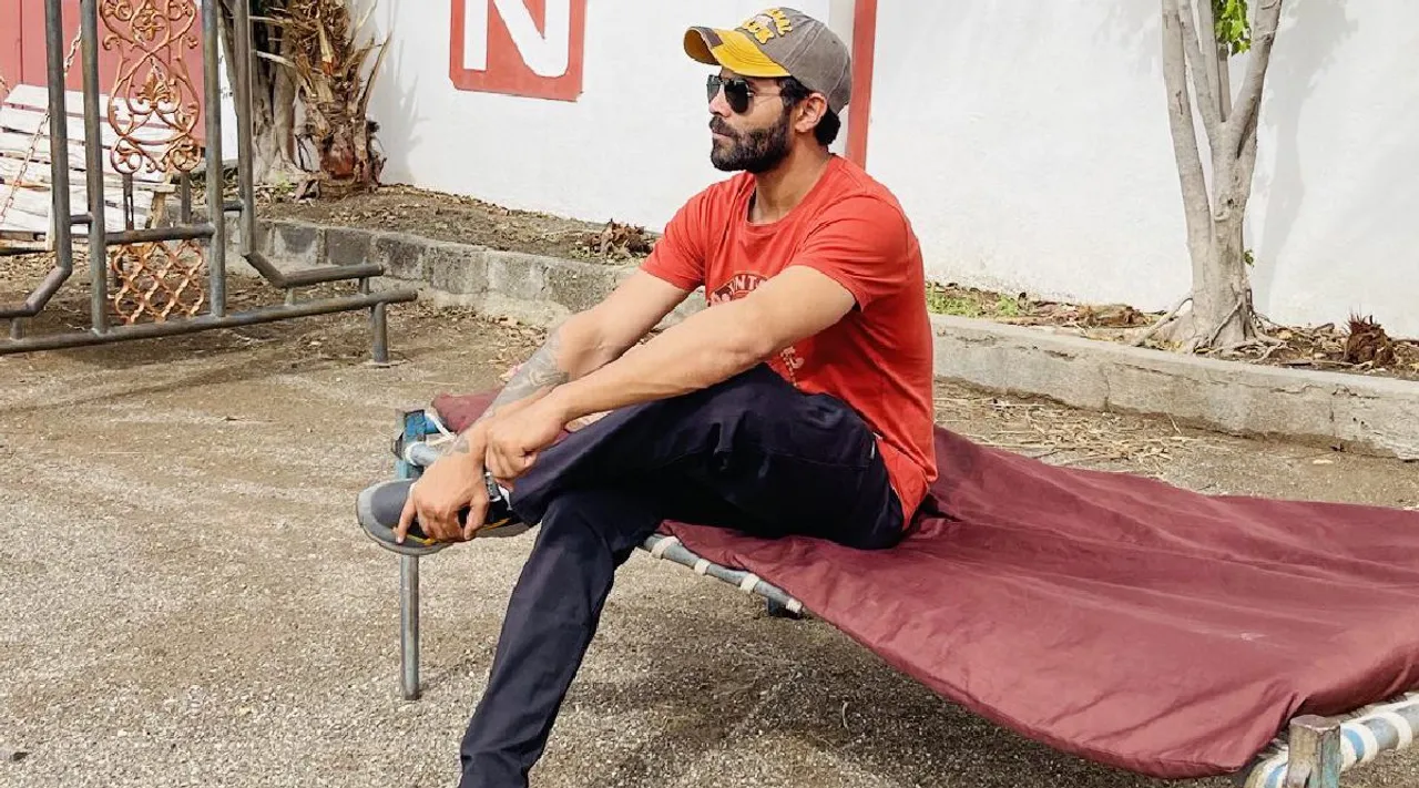 Ravindra Jadeja "Forever Crush" pics