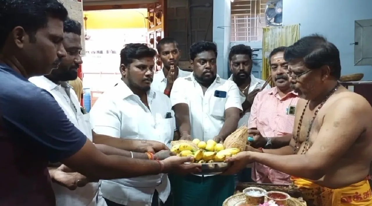 Karur: DMK members special pooka for Minister Senthil Balaji on ED arrest Tamil News