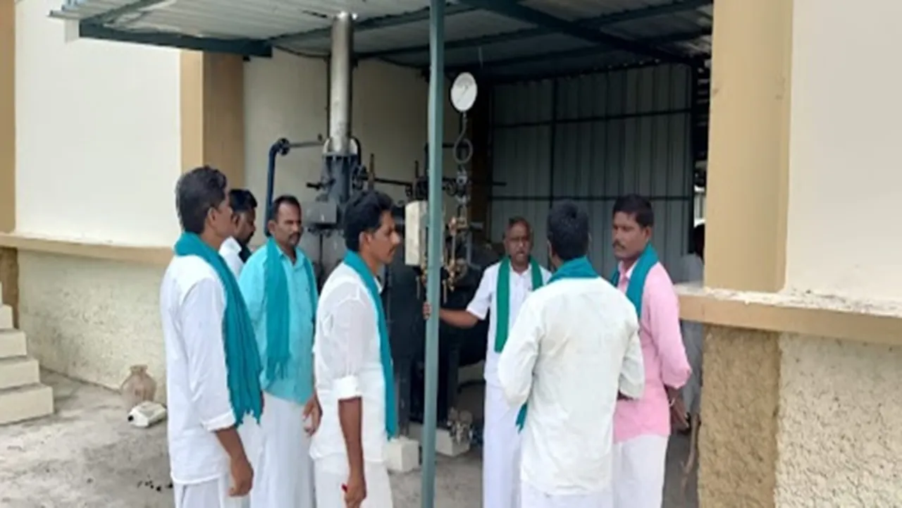 PR Pandian alleged that Rs 5 25 crore scam has taken place in Pattukottai coconut trading complex