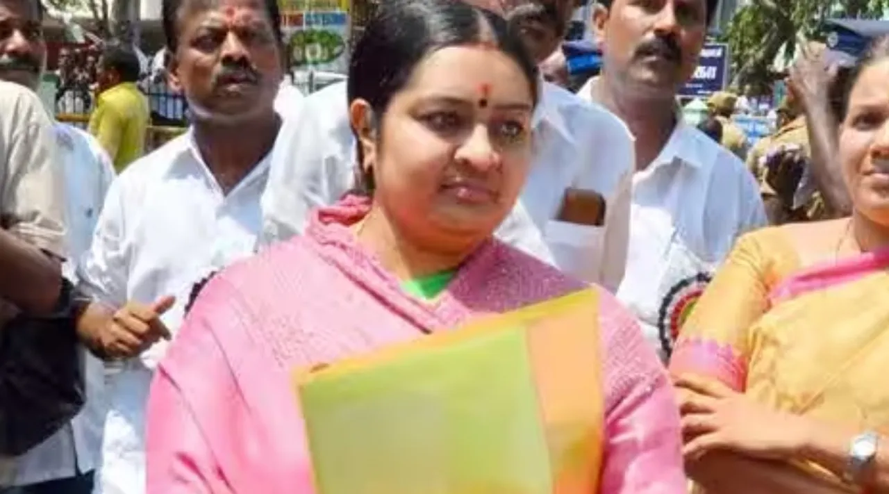 J Deepa's petition dismissed it seeking to stay the auction of Jayalalitha assets in case, ஜெயலலிதா, ஜெயலலிதா சொத்துகள் ஏலம் விடுவதை நிறுத்தி வைக்க கோரிக்கை, ஜெ. தீபா மனு தள்ளுபடி, ஜெ. தீபா, Jayalalith niece J Deepa, Jayalalitha assets