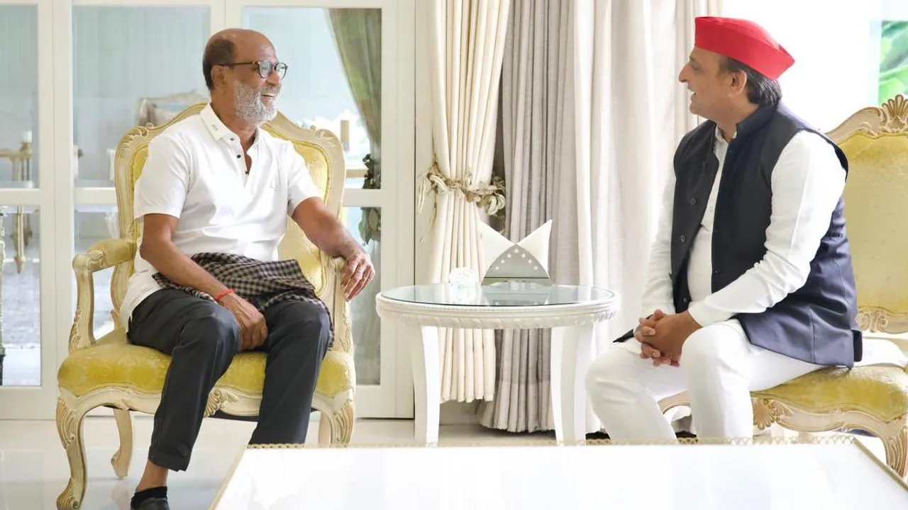 Rajinikanth meets Akhilesh Yadav in Lucknow, Rajinikanth met Akhilesh Yadav, Akhilesh yadav says Rajinikanth my 9 year friend, ரஜினிகாந்த் - அகிலேஷ் யாதவ் சந்திப்பு, ரஜினியுடன் அகிலேஷ் யாதவ் சந்திப்பு, கல்லூரி படிக்கும்போது ரஜினியை திரையில் பார்த்த அதே மகிழ்ச்சி, அகிலேஷ் யாதவ் பதிவு, ஜெயிலர், jailer, Rajinikanth, SP Akhilesh Yadav,