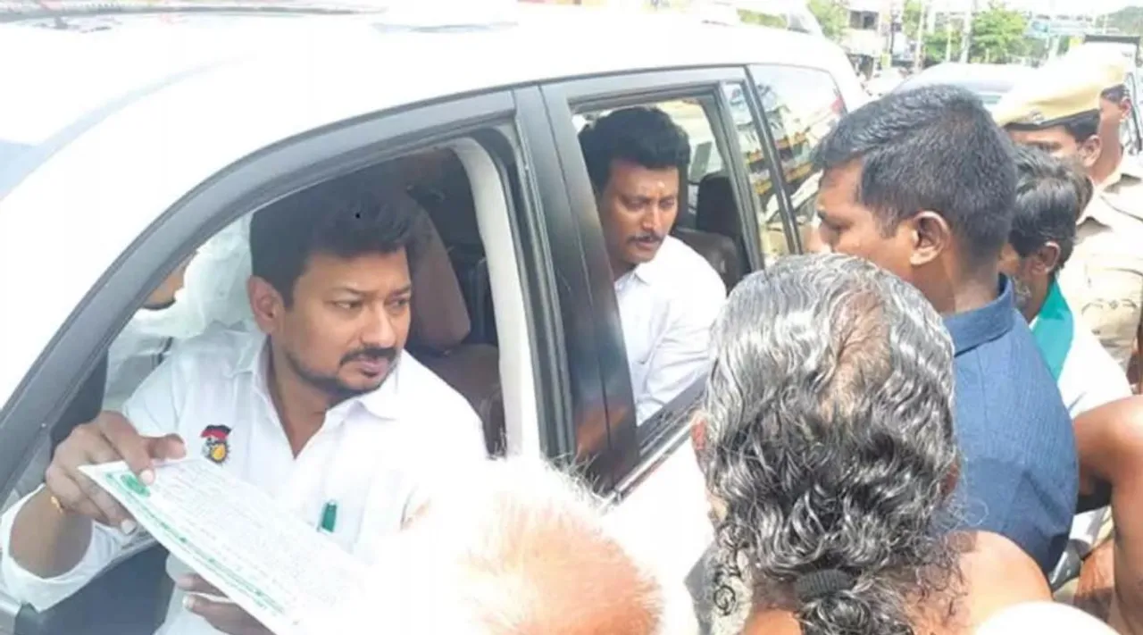 Farmers besieged Minister Udayanidhi's car causing stir, அமைச்சர் உதயநிதி காரை விவசாயிகள் முற்றுகையிட்டதால் பரபரப்பு, திருச்சி, உதயநிதி, அய்யாக்கண்ணு, Ayyakannu, Farmers besieged Minister Udayanidhi's car causing stir