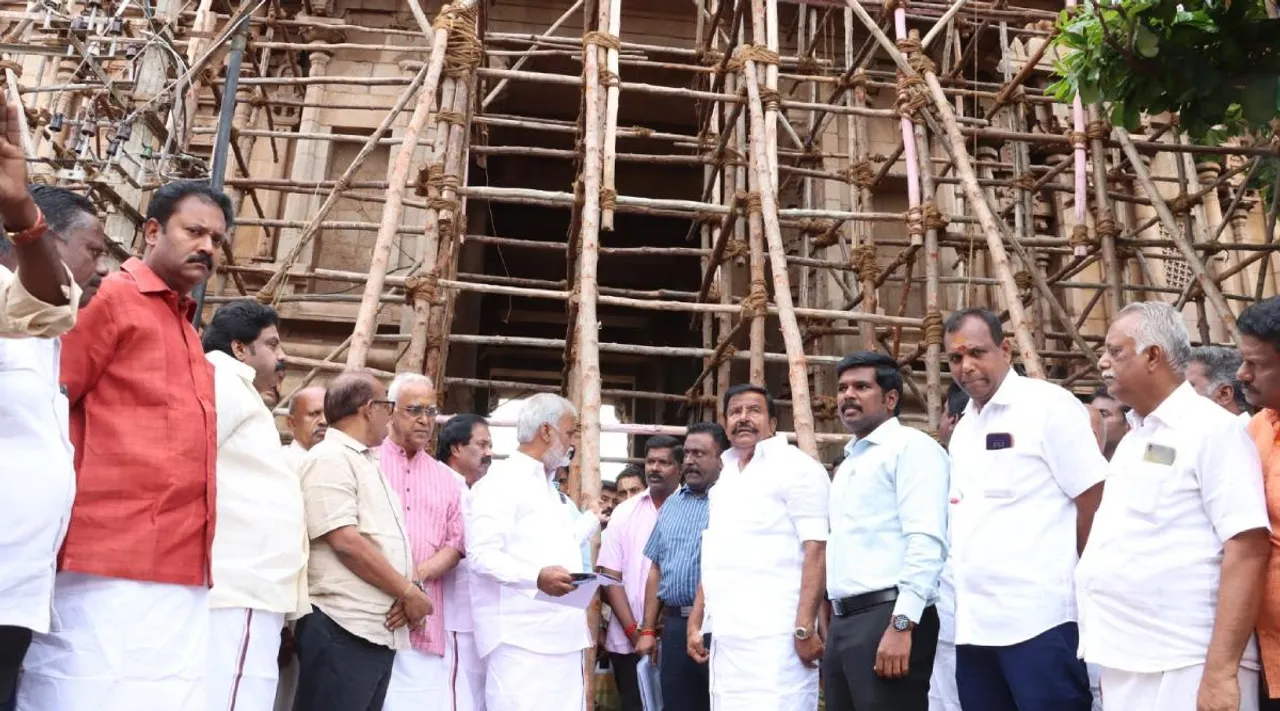 Minister Sekar Babu inspects Srirangam Temple 21 Gopurams, Minister Sekar Babu assure East Gopuram renovation, ஸ்ரீரங்கம் கோயில் 21 கோபுரங்கள் ஆய்வு; அமைச்சர் சேகர்பாபு , கிழக்கு கோபுரம் பழைமை மாறாமல் புதுப்பிக்கப்படும், சேகர்பாபு, Minister Sekar Babu, Srirangam Temple 21 Gopurams, East Gopuram renovation