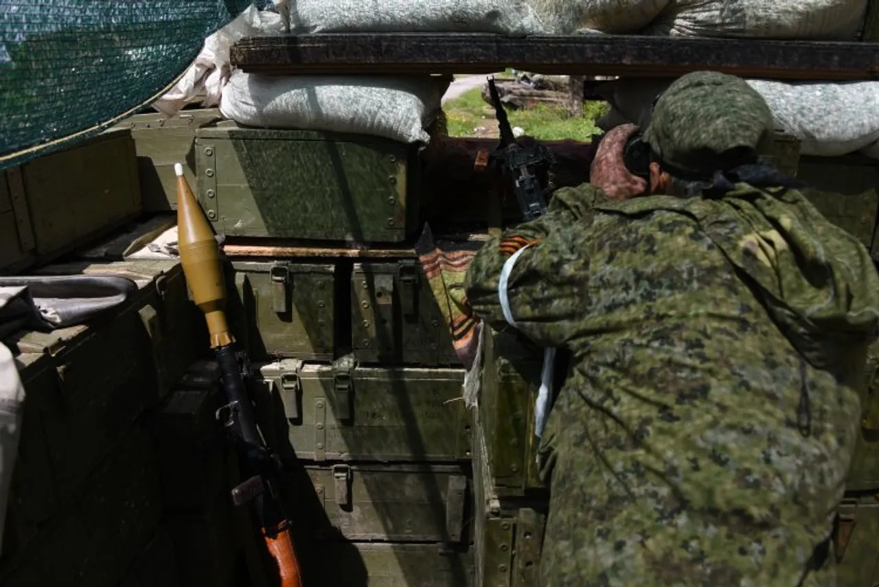 Russian troops observing Ukrainian army positions near Donetsk, Eastern Ukraine