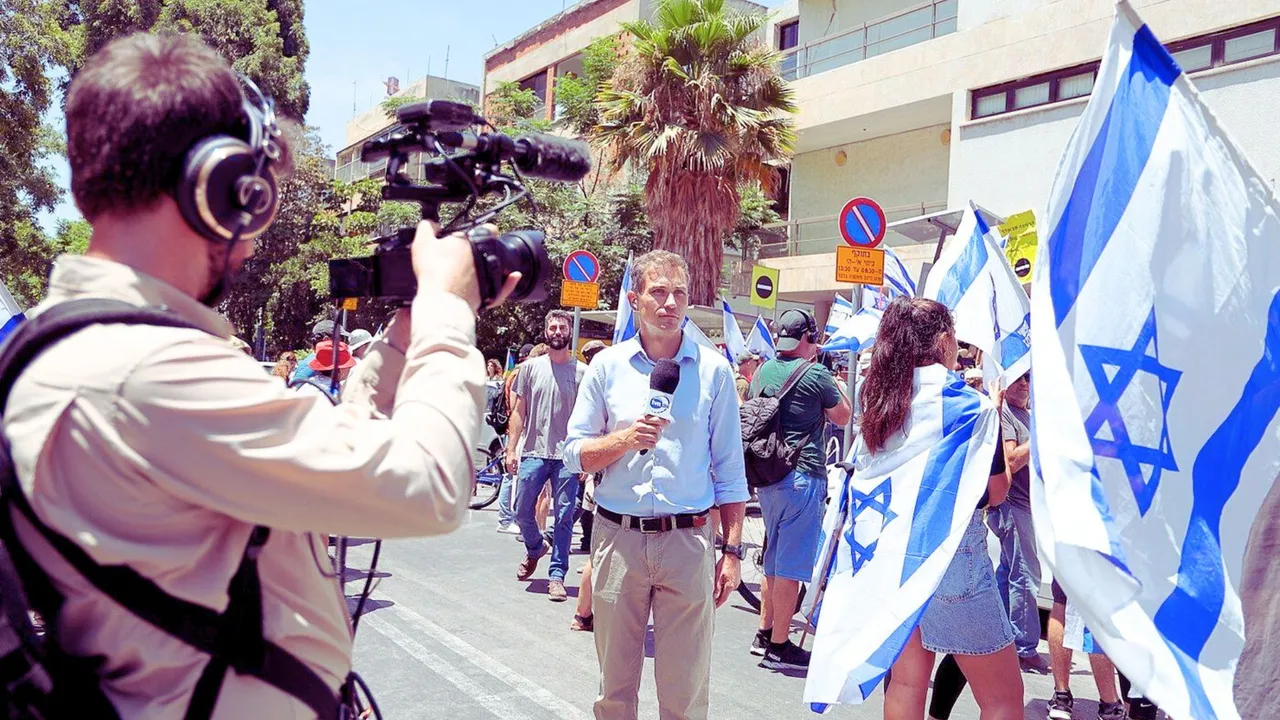 Western Media | Journalist