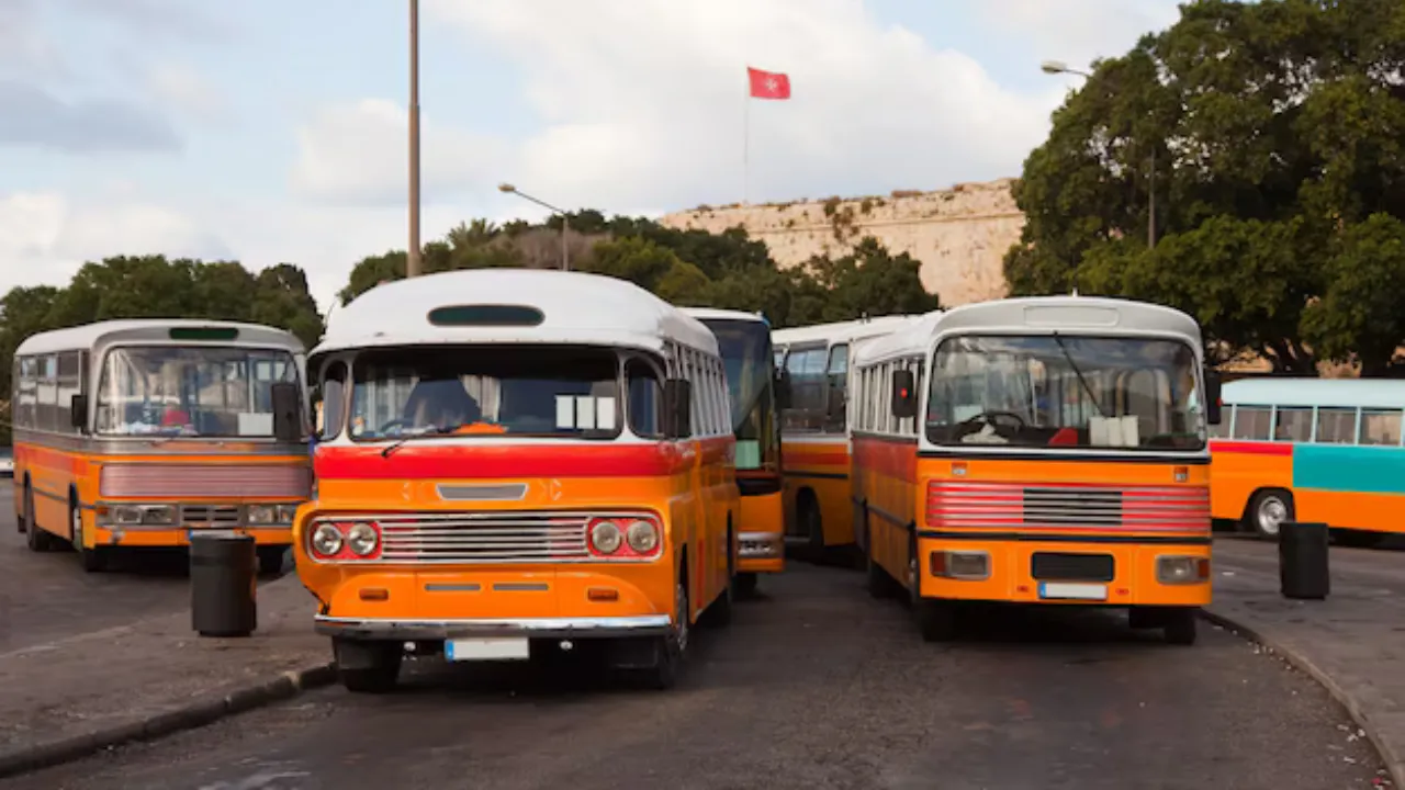 Types of Business Insurance You Should Have If You Own a Commercial Fleet of Bus