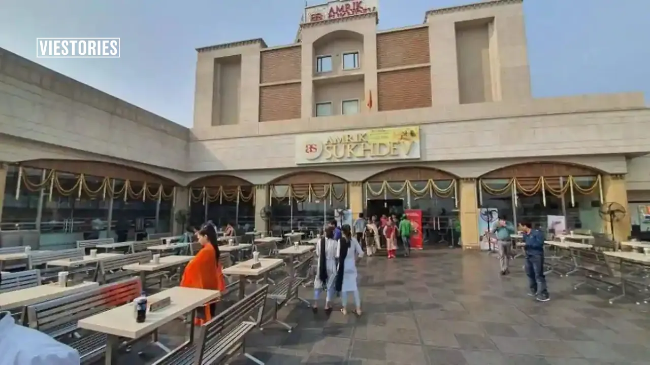 Meet Amrik Sukhdev Dhaba, Murthal, his menu, photos, owner, networth and more