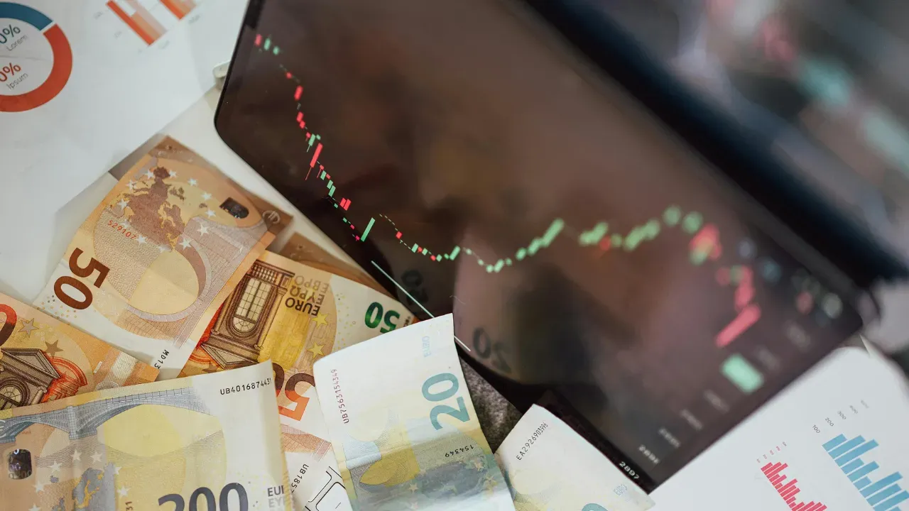 Top 10 ways to make money online in Myanmar