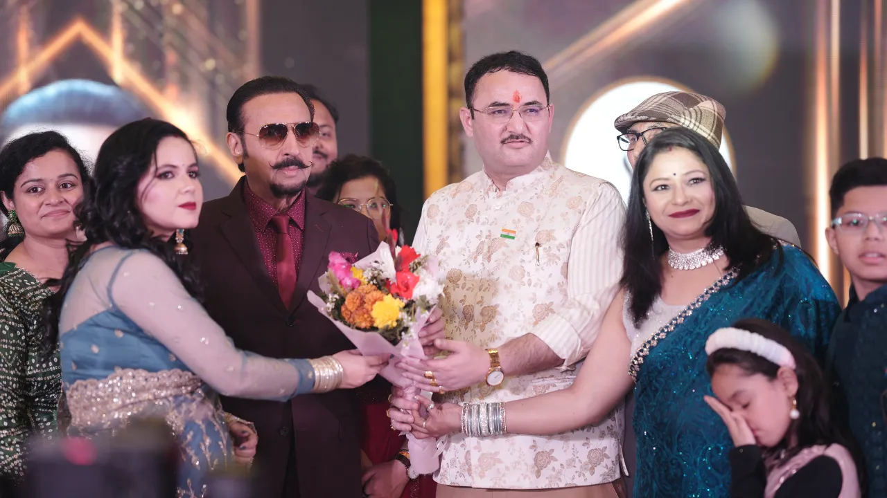 Bollywood Star Gulshan Grover Graces Parmanu Defence Academy’s Grand annual function in Dehradun (1)