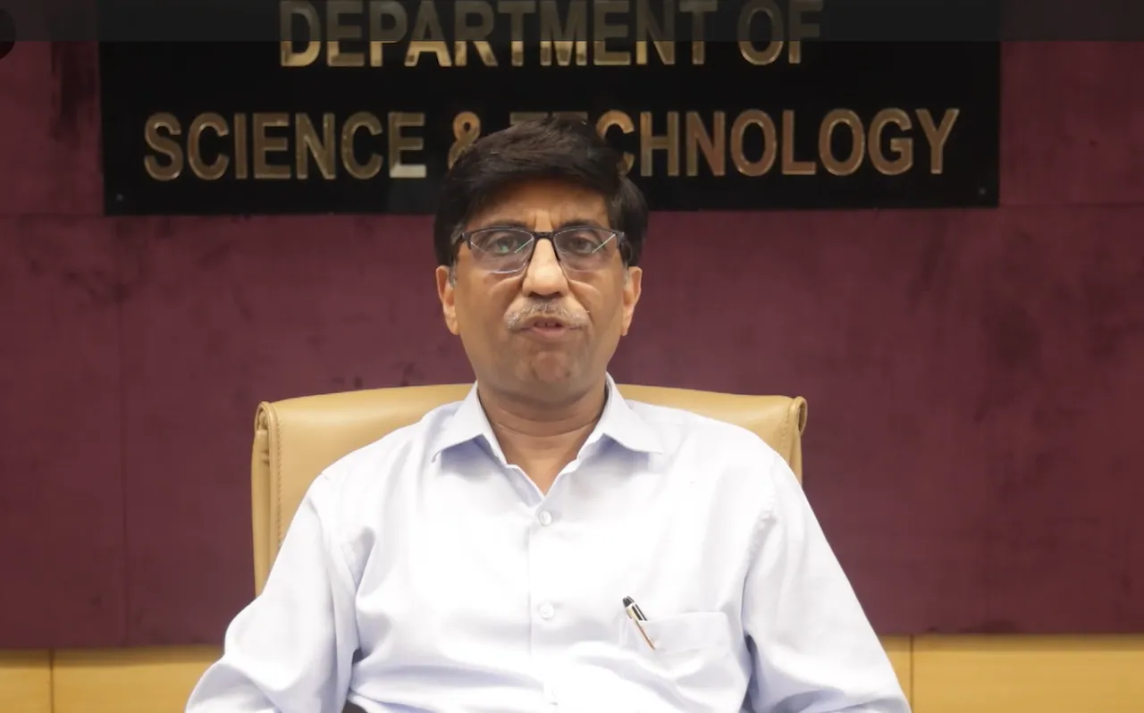Dr Abhay Karandikar 