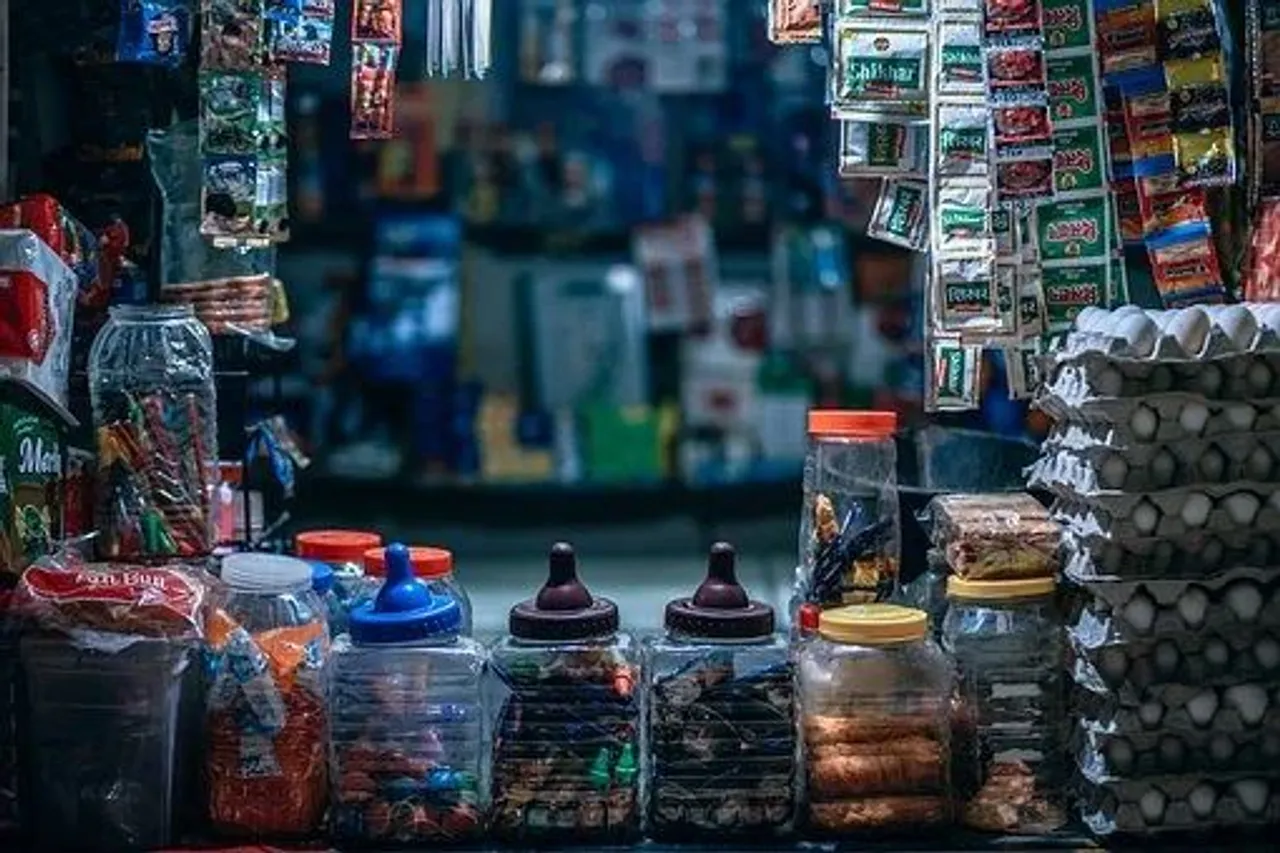 Within three days of signing the commercial pact with Facebook, Reliance Retail went live on WhatsApp in the areas of Navi Mumbai, Thane and Kalyan in Mumbai.