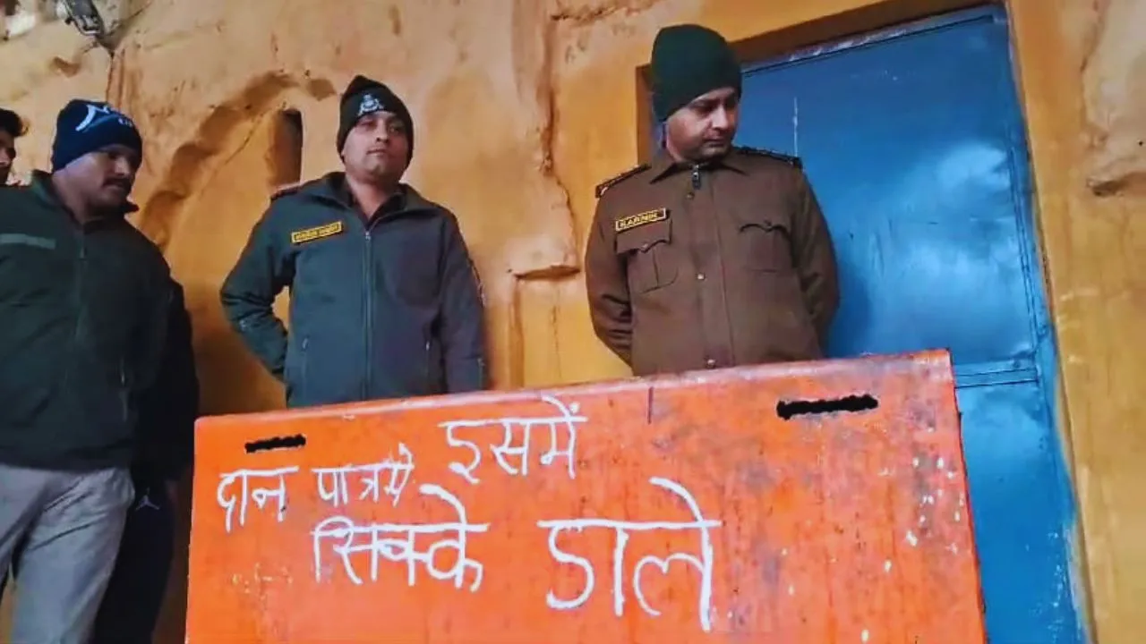 Theft in Unnao Balaji temple