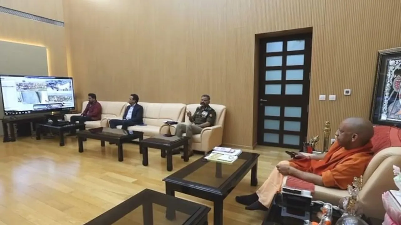 CM Yogi in war room