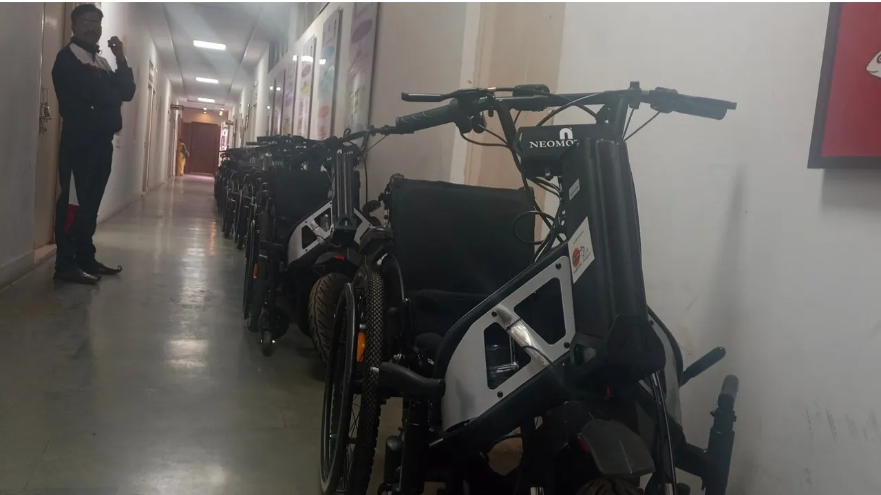 मोटराइज्ड ट्राईसाईकिल 