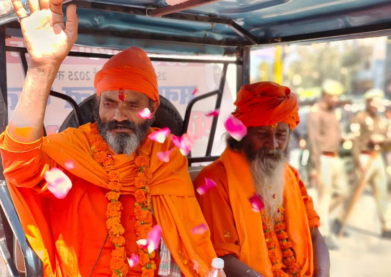 शोभायात्रा 