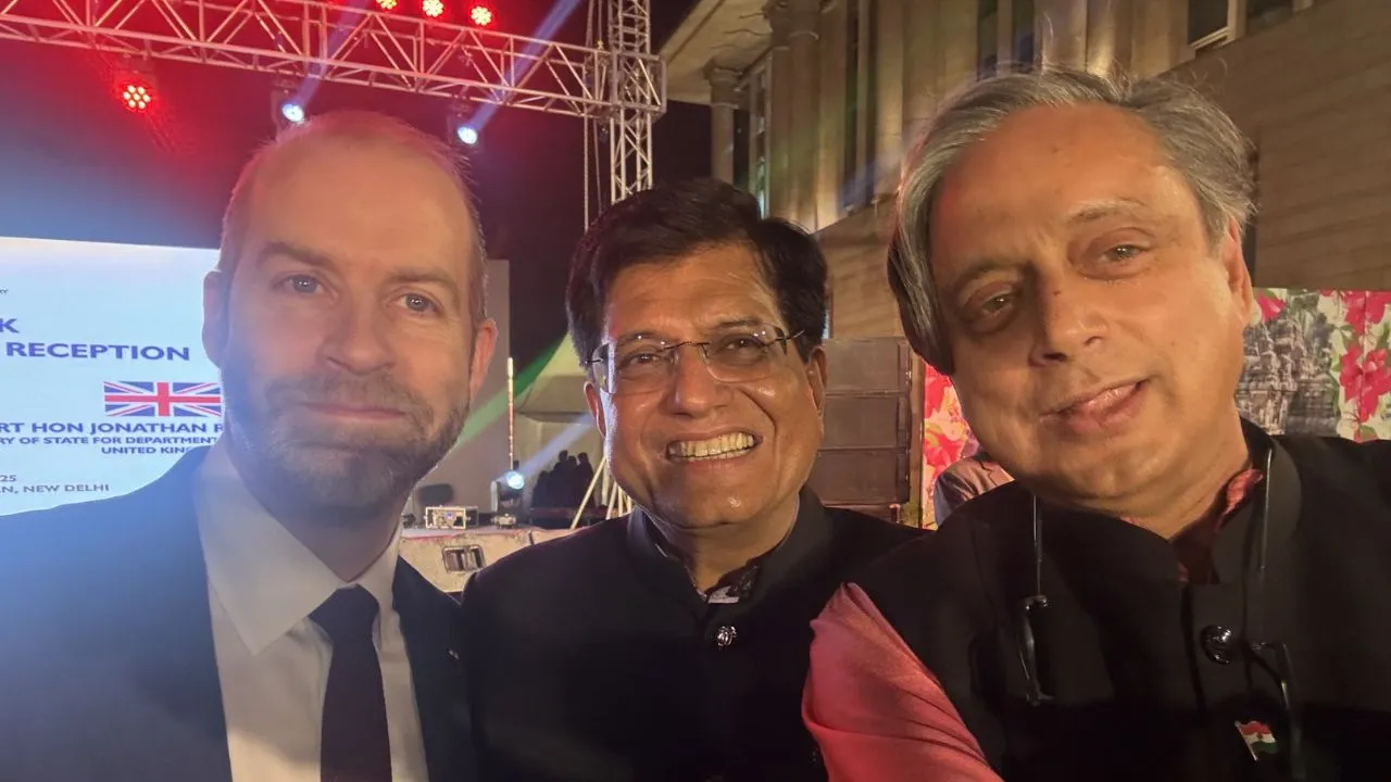 shashi tharoor